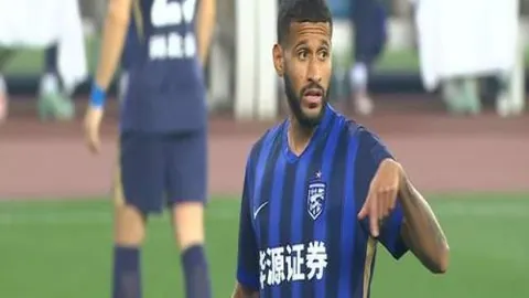 “文班亚马潜力无限，波波退役后谁能继任成焦点？”