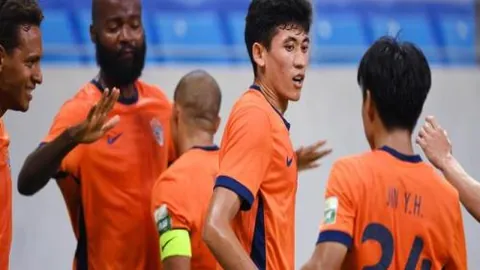 拜仁联赛四连胜，不败纪录得以延续